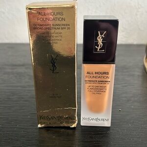 New in box shade B75 hazelnut.